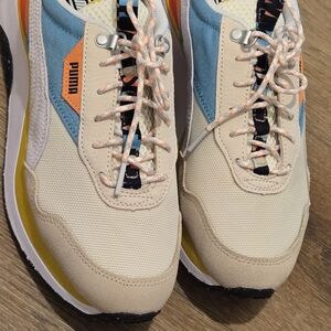 Puma  Cream and Blue Sneakers